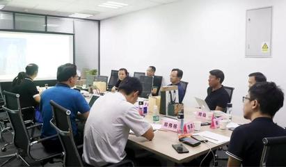 即墨区委常委、副区长鞠朝友调研前海创投孵化器 助推企业项目高质量发展